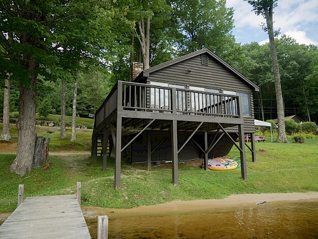 Lake House 6 (2 Bedroom)